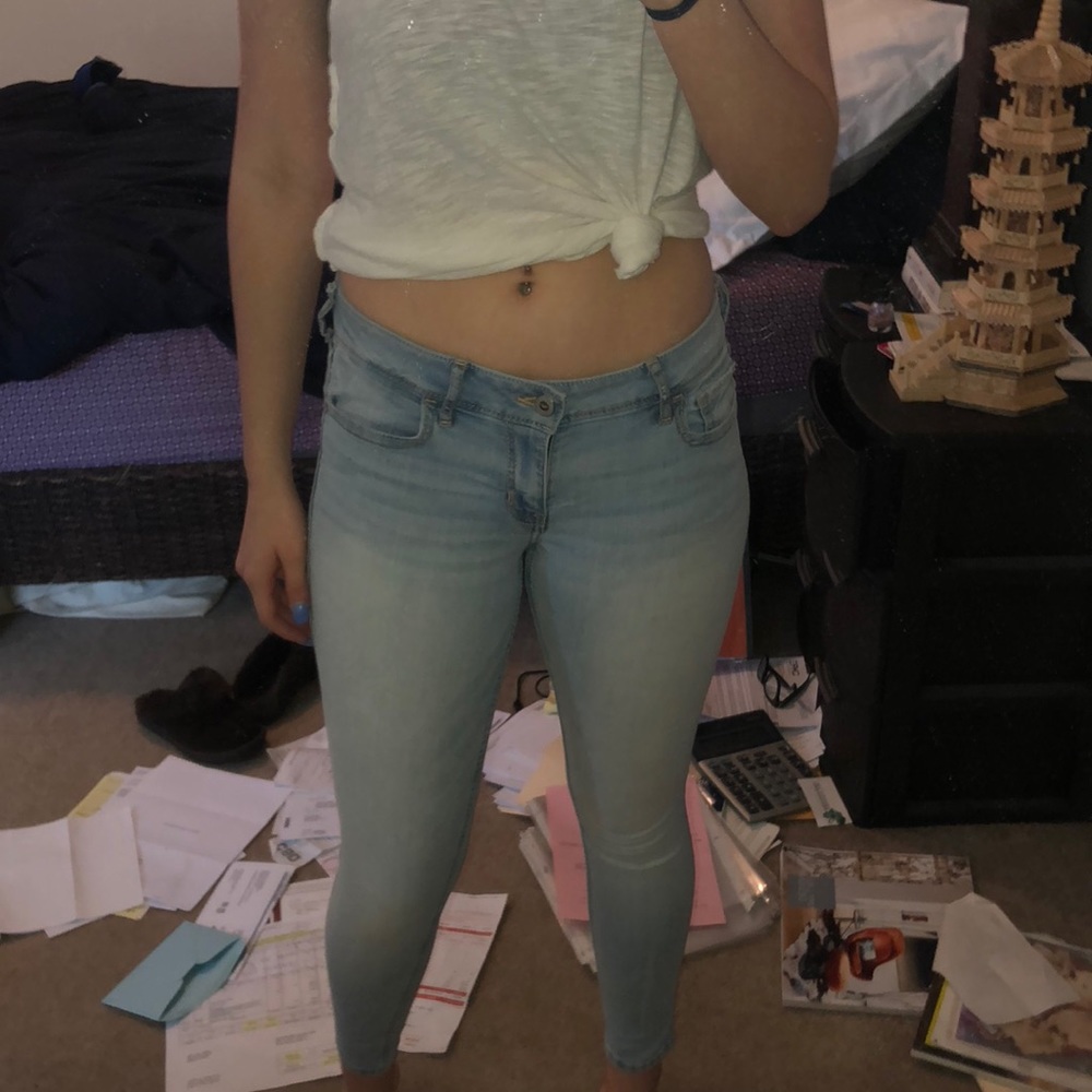 Hollister light wash jeans